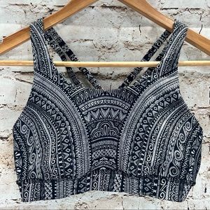 LULULEMON ENERGY BRA NULUX ENTWINED 50G SIZE ICE GREY BLACK